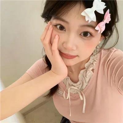 圣洁的艾曼妞